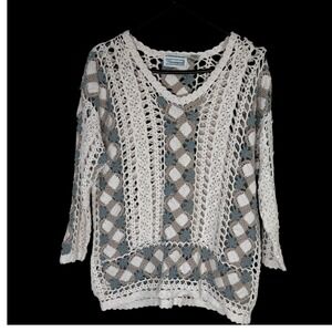 Shenanigans Knitted By Hand Crochet V Neck Sweater Top Beige Grey Blue Floral M
